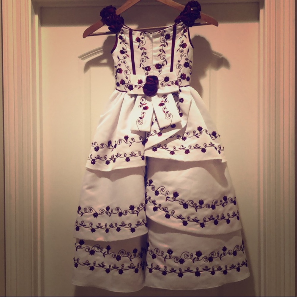 Girls formal dress with beautiful detail
